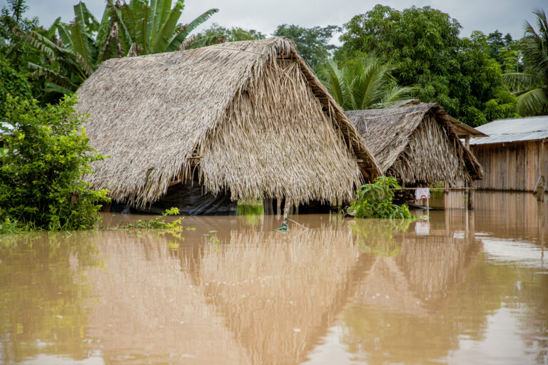 Comunidade inundada no município de Santa Rosa do Purus, durante a enchente, em 28 de fevereiro deste ano, no Acre.Neto Lucena / Ascom