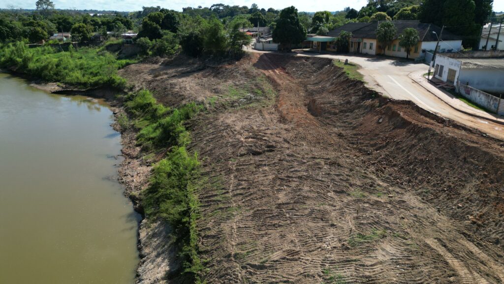 Obra da Orla de Brasileia deve garantir ligação da cidade. Foto: Rafael Dias/Deracre