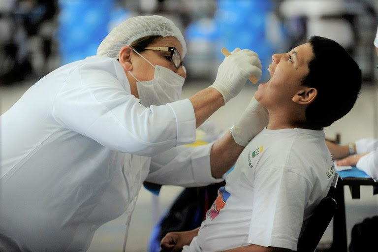 O Brasil Sorridente tem mudado a vida de milhões de brasileiros por meio da oferta de serviços odontológicos de forma gratuita pelo Sistema Único de Saúde (SUS) - Foto: Tânia Rêgo/Agência Brasil