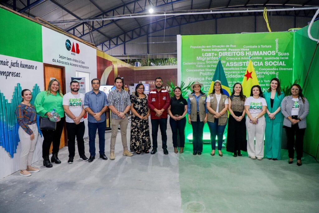 Assinaturas contaram com a presença de representantes da iniciativa privada, do município e estadual. Foto: Neto Lucena/Secom.