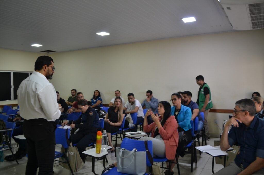 Servidores da Segurança Pública do Acre participam de curso de capacitação sobre emendas parlamentares. Foto: Ascom/Sejup